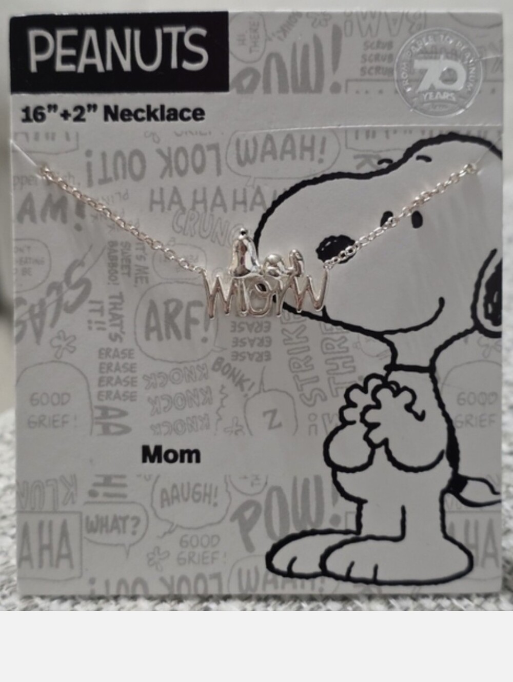 Peanuts Silver 'Mom' Necklace with Snoopy - Picture 7 of 7